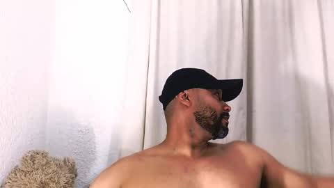 Snapshot of jho173027 chatting on February 4, 3:18 pm En moreno online show from February 4, 3:18 pm