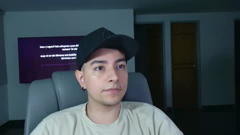 Jhoan Saenz online show from November 2, 12:13 am