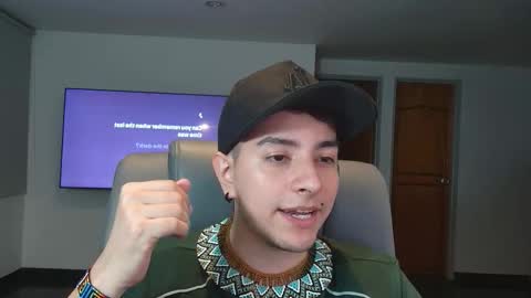 Jhoan Saenz online show from November 8, 1:39 am