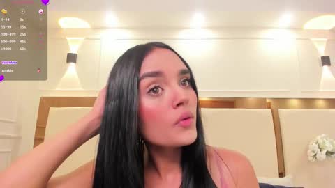 Jhoana  online show from October 23, 5:33 pm