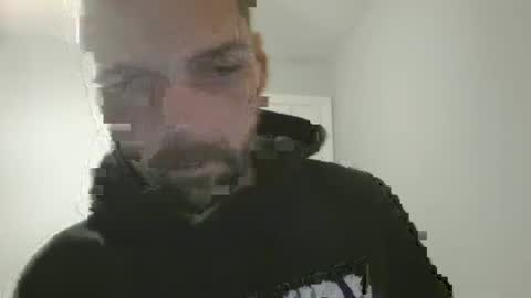 Snapshot of jholls chatting on December 7, 3:36 am jholls online show from December 7, 3:36 am