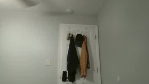 Snapshot of jholls chatting on February 10, 6:45 pm jholls online show from February 10, 6:45 pm