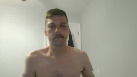 Snapshot of jholls chatting on March 10, 5:50 pm jholls online show from March 10, 5:50 pm