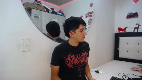 Jhon and nicolle online show from December 16, 4:28 am