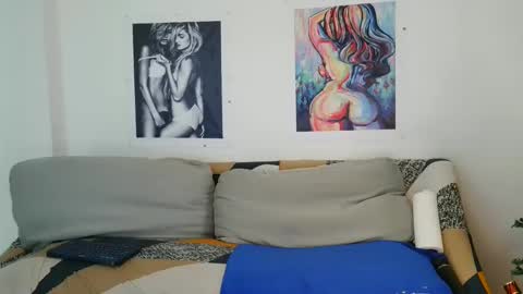 Snapshot of jhon_gade chatting on December 16, 4:23 am jhon_gade online show from December 16, 4:23 am