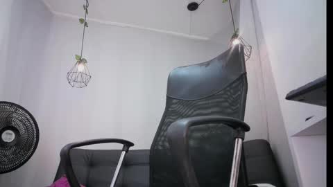 Snapshot of jhon_malo chatting on March 7, 4:24 am jhon_malo online show from March 7, 4:24 am