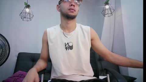 Snapshot of jhon_malo chatting on March 12, 3:46 am jhon_malo online show from March 12, 3:46 am