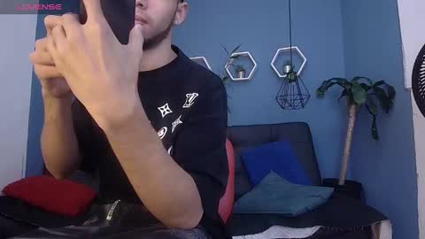 Snapshot of jhon_malo chatting on September 13, 12:27 pm jhon_malo online show from September 13, 12:27 pm