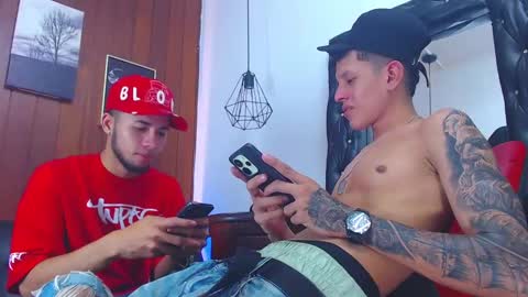 Snapshot of jhon_malo chatting on September 24, 5:33 am jhon_malo online show from September 24, 5:33 am