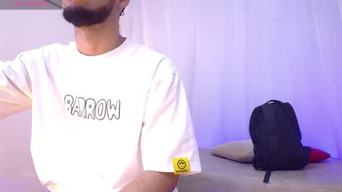 Snapshot of jhon_malo chatting on December 3, 2:30 am jhon_malo online show from December 3, 2:30 am