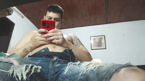 jhon tommy online show from December 4, 2:09 am