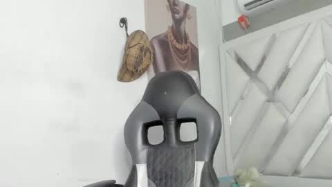 Snapshot of jhonny_flames7 chatting on December 14, 10:13 am jhonny online show from December 14, 10:13 am