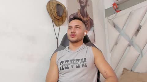 Snapshot of jhonny_flames7 chatting on January 5, 3:32 am jhonny online show from January 5, 3:32 am