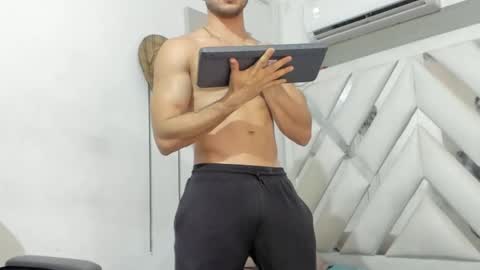 Snapshot of jhonny_flames7 chatting on January 17, 4:06 am jhonny online show from January 17, 4:06 am