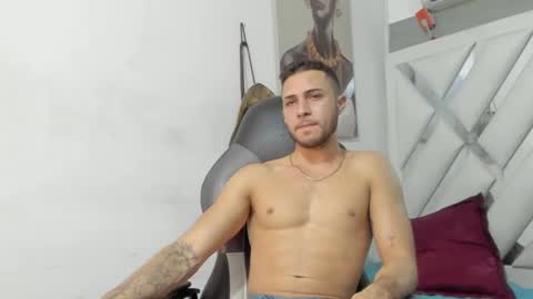 Snapshot of jhonny_flames7 chatting on January 23, 7:11 am jhonny online show from January 23, 7:11 am