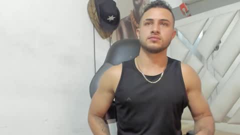 Snapshot of jhonny_flames7 chatting on February 2, 3:43 am jhonny online show from February 2, 3:43 am