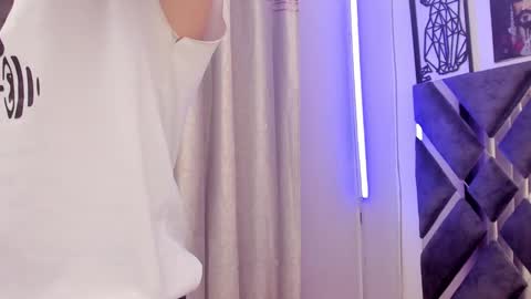 Snapshot of jhonny_flames7 chatting on March 12, 3:57 am jhonny online show from March 12, 3:57 am