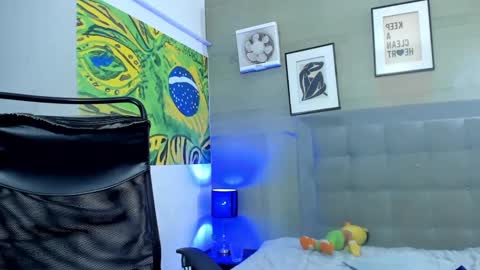 Snapshot of jhonny_flames7 chatting on September 13, 8:08 pm jhonny online show from September 13, 8:08 pm