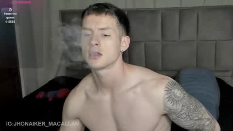 Snapshot of jhonny_macallan chatting on September 23, 1:30 am Jhonaiker online show from September 23, 1:30 am