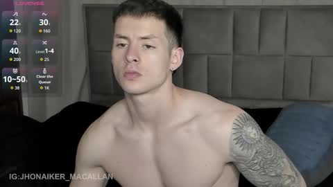 Snapshot of jhonny_macallan chatting on September 24, 1:42 am Jhonaiker online show from September 24, 1:42 am