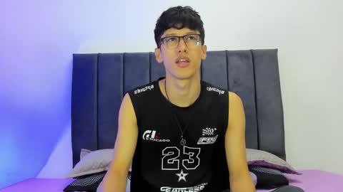 Jhonny online show from March 26, 3:23 am