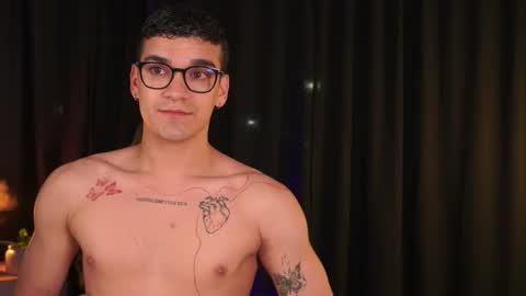 Jhonny  online show from November 14, 1:59 am