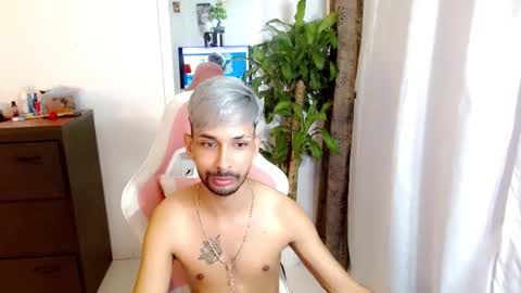 jhonsonvlatino online show from October 9, 2:31 am