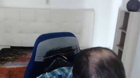 jhontorres018 online show from November 21, 5:17 am