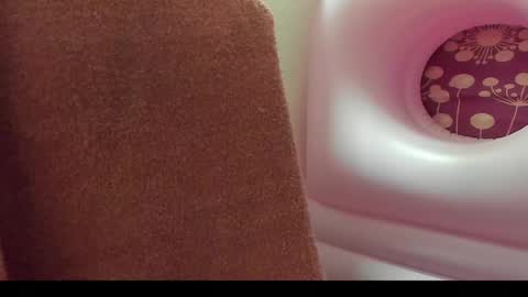 jhosep_and_lauss online show from April 2, 6:05 pm