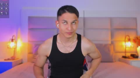 Snapshot of jhosua_hunt chatting on October 8, 4:32 am Jhosua Hunt online show from October 8, 4:32 am