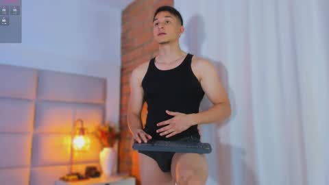 Jhosua Hunt online show from December 20, 4:52 am