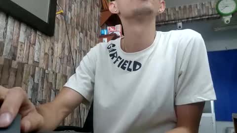 Snapshot of jhosuamoore chatting on June 7, 1:37 pm Jhosuamoore online show from June 7, 1:37 pm