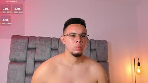 Jhonatan80  online show from April 18, 7:01 am