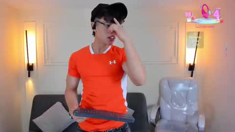 Snapshot of jhoumod_21 chatting on September 16, 10:16 am jhoumod_21 online show from September 16, 10:16 am