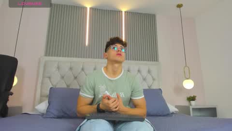 Snapshot of jhoumod_21 chatting on November 25, 3:06 am jhoumod_21 online show from November 25, 3:06 am