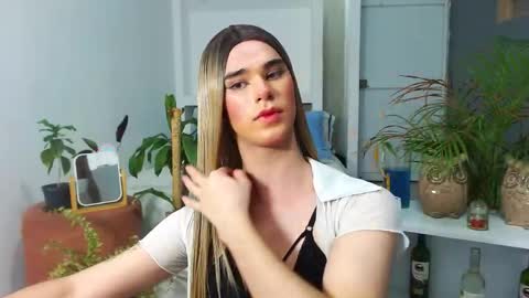 Snapshot of jhuan_cute chatting on April 10, 12:16 am Jhuan Nhez online show from April 10, 12:16 am