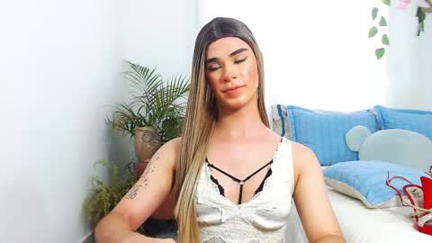 Snapshot of jhuan_cute chatting on April 11, 8:35 pm Jhuan Nhez online show from April 11, 8:35 pm