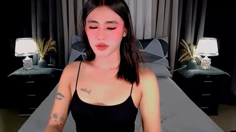 Snapshot of jhuliana_and_charles_room chatting on September 16, 3:18 am jhuliana_and_charles_room online show from September 16, 3:18 am