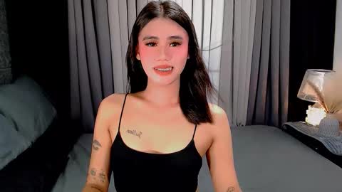 Snapshot of jhuliana_and_charles_room chatting on October 9, 2:53 am jhuliana_and_charles_room online show from October 9, 2:53 am