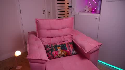 jhulysex online show from September 17, 12:45 am