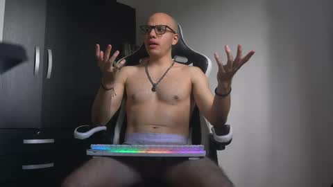 Jhx online show from April 22, 9:05 pm