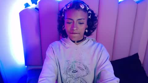 jia1111_ online show from February 4, 2:23 pm