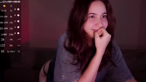 Snapshot of jia_lisaa chatting on May 28, 8:33 am jia_lisaa online show from May 28, 8:33 am
