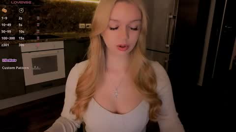 Snapshot of jiaalisaa chatting on April 20, 7:48 pm Lisa I would really appreciate it if you could help me achieve 88 thumbs up favorite patterns 38457588 online show from April 20, 7:48 pm