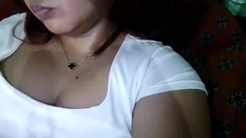 Snapshot of jiessi_12 chatting on February 3, 12:10 pm Xox jesiee online show from February 3, 12:10 pm