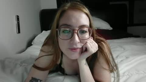 Snapshot of jilliangiselle chatting on June 30, 4:13 am jilliangiselle online show from June 30, 4:13 am