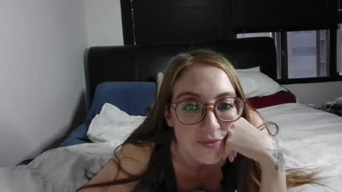 Snapshot of jilliangiselle chatting on July 6, 3:58 am jilliangiselle online show from July 6, 3:58 am