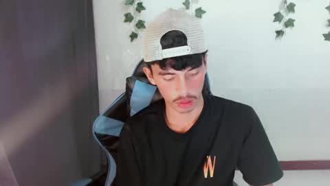 Snapshot of jim_cumxx chatting on September 21, 8:43 pm JIMBOY online show from September 21, 8:43 pm