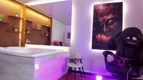 Jimena Adams online show from February 12, 7:20 pm