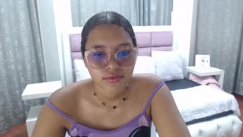 Jimena  online show from September 24, 1:58 pm